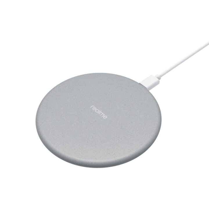 Realme 10W Wireless Charger & Realme Headphone Adaptor are now on Sale in India